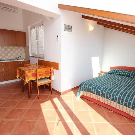 Apartment Beeindruckendes Mit Dachterrasse, Meerblick, Babybett, Klima, Privatparkplatz